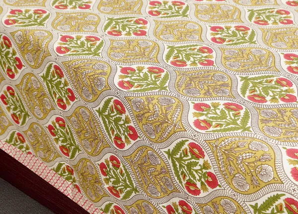 Green_Cotton_Rajwada_Empire_Collection_Double_Bedsheet_With_Pillow_Cover_108_X_108_Cm